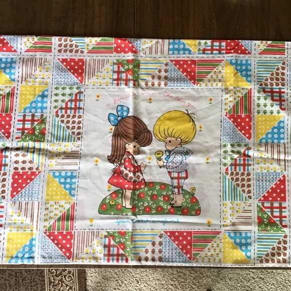 FINAL SALE Vintage 1970’s Joan Walsh Anglund Friendship Pillowcases - Picture 2 of 4